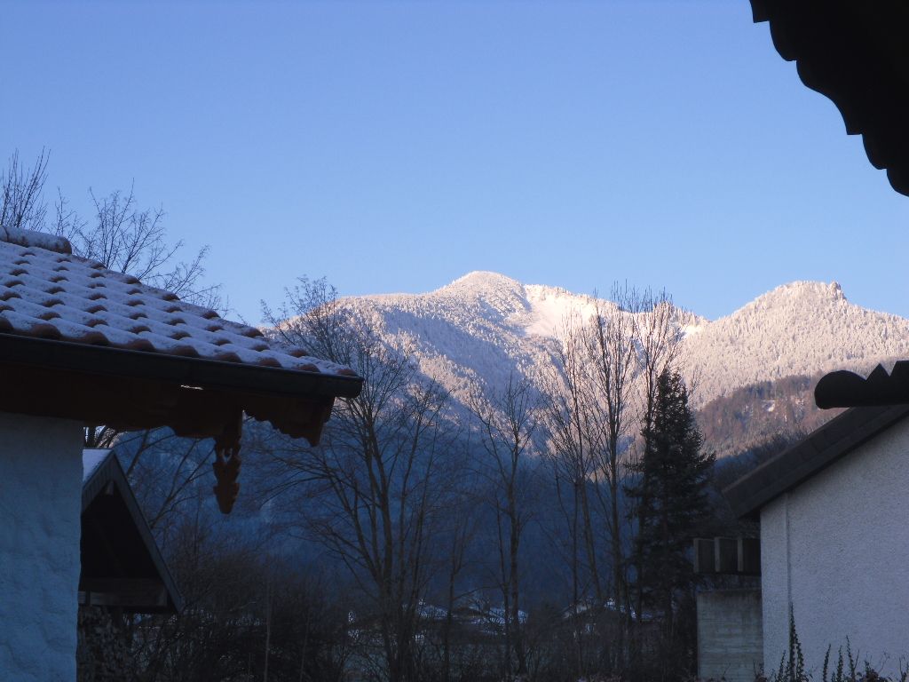 Blick vom Gästegarage zur Hochplatte 1.586 m und Friedenrath