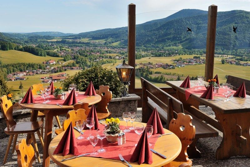 Terrasse mit traumhaftem Panoramablick