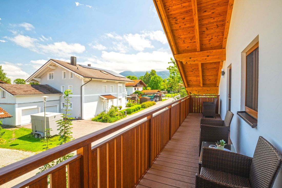 Balkon mit Bergblick - Ostseite