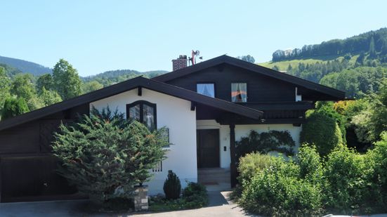 Haus im Sommer