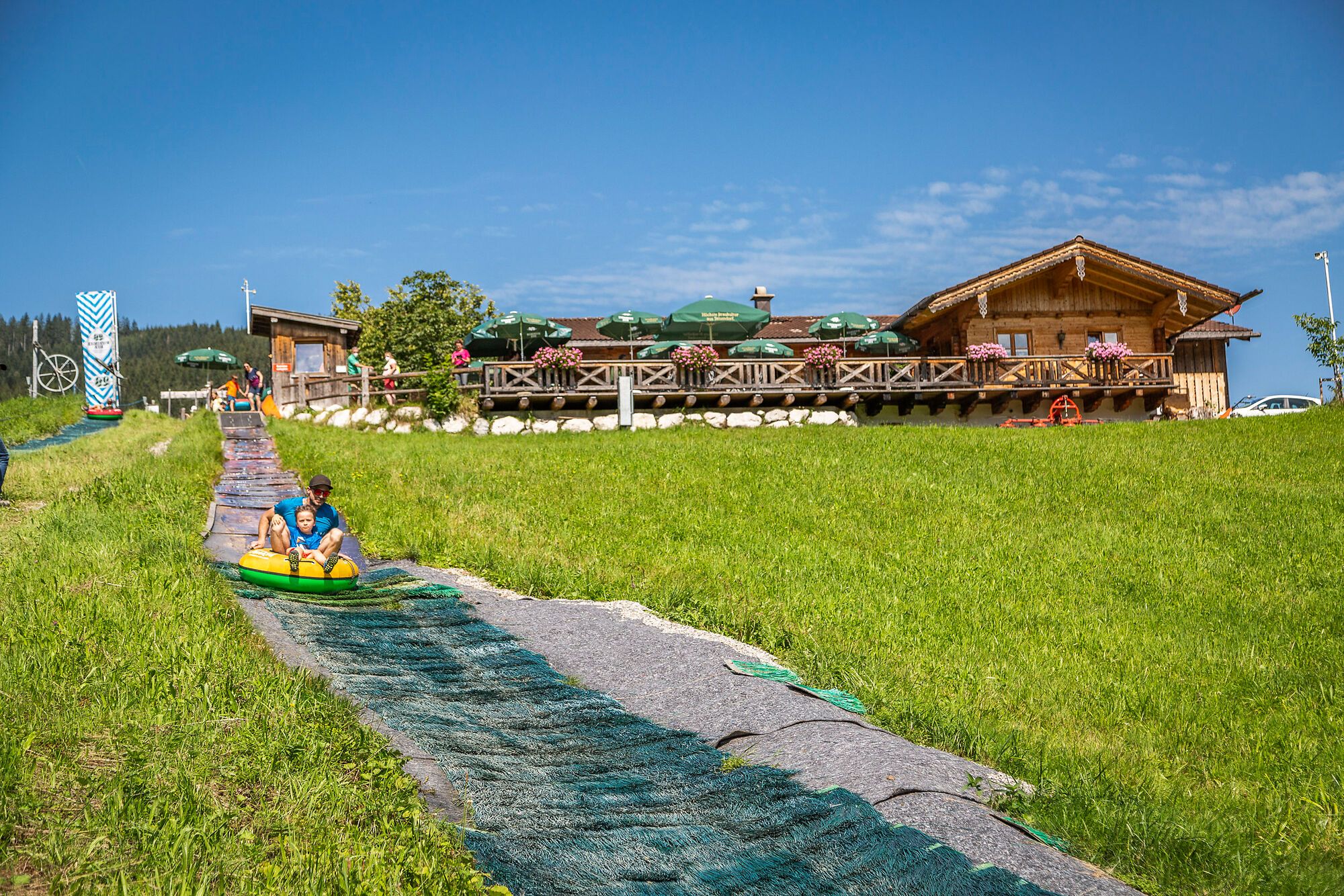 Reifenrutsche an der Kesselalm