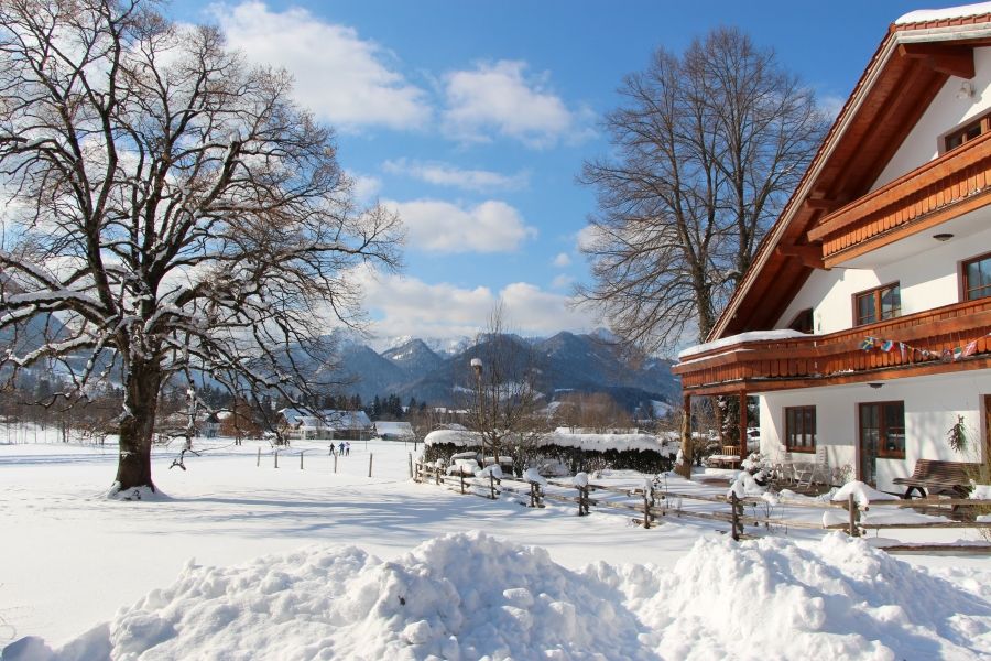 Hausansicht im Winter