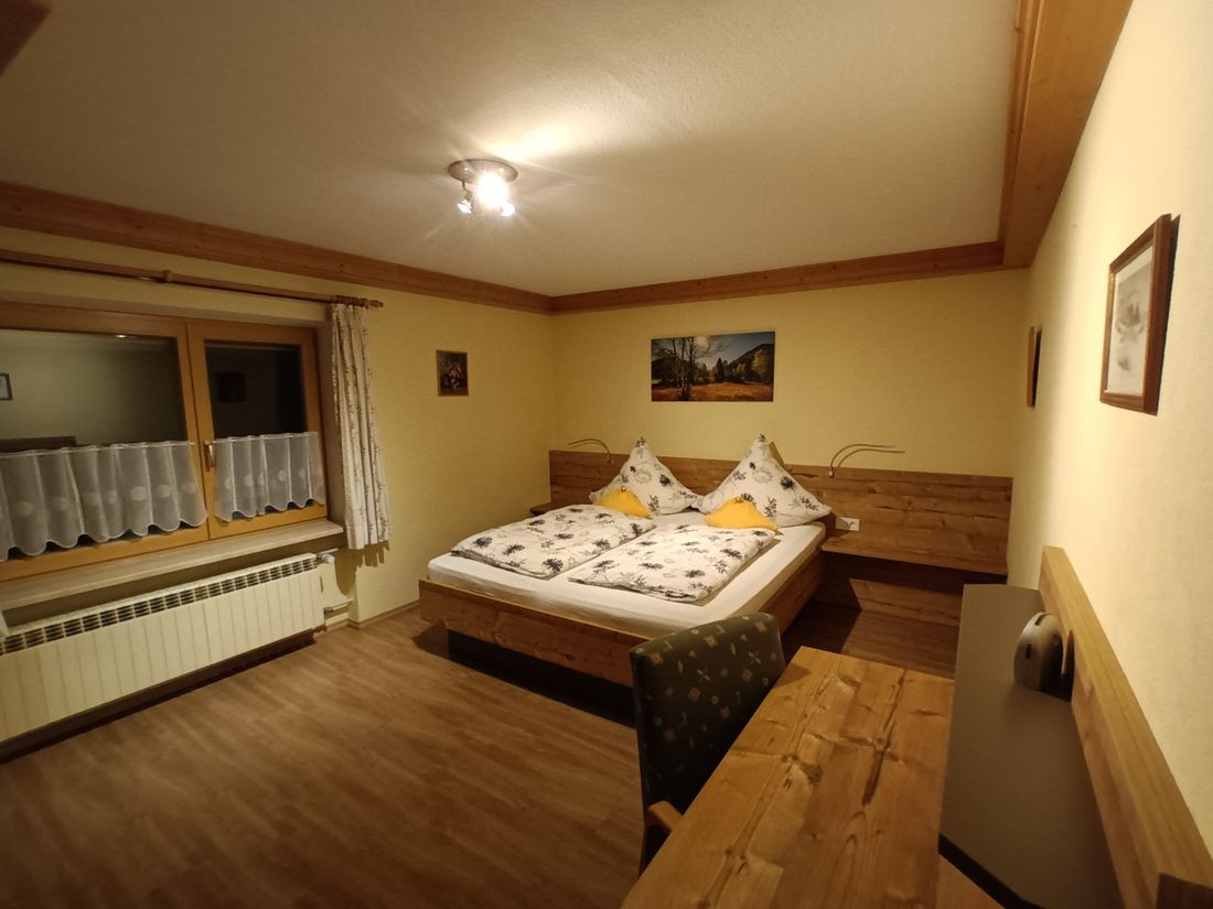 Schlafzimmer Fewo