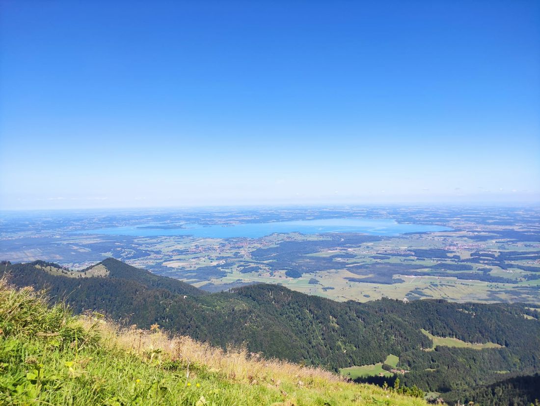 Blick vom Hochfelln ins Chiemgau Tal (Impressionen aus der Umgebung) - www.ferienhaus-bayern.com