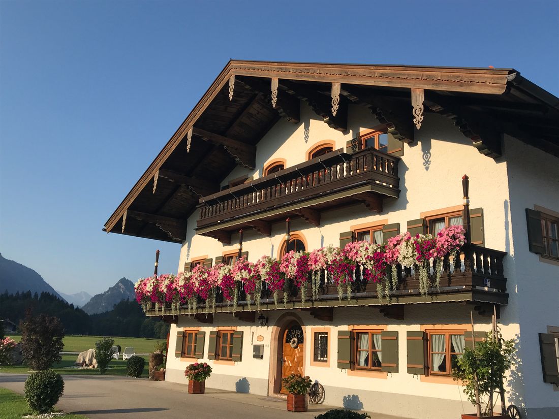 Unser Ortner-Hof im Sommer