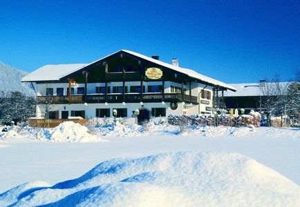 Hausansicht im Winter