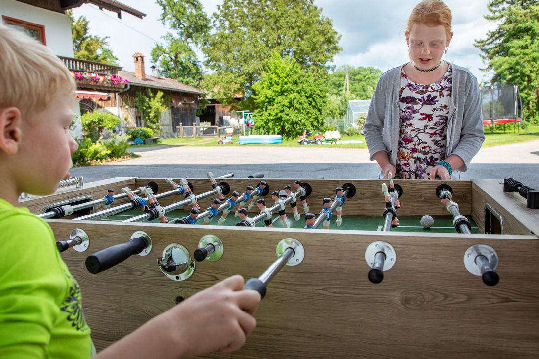 Kickerkasten / Tischfußball