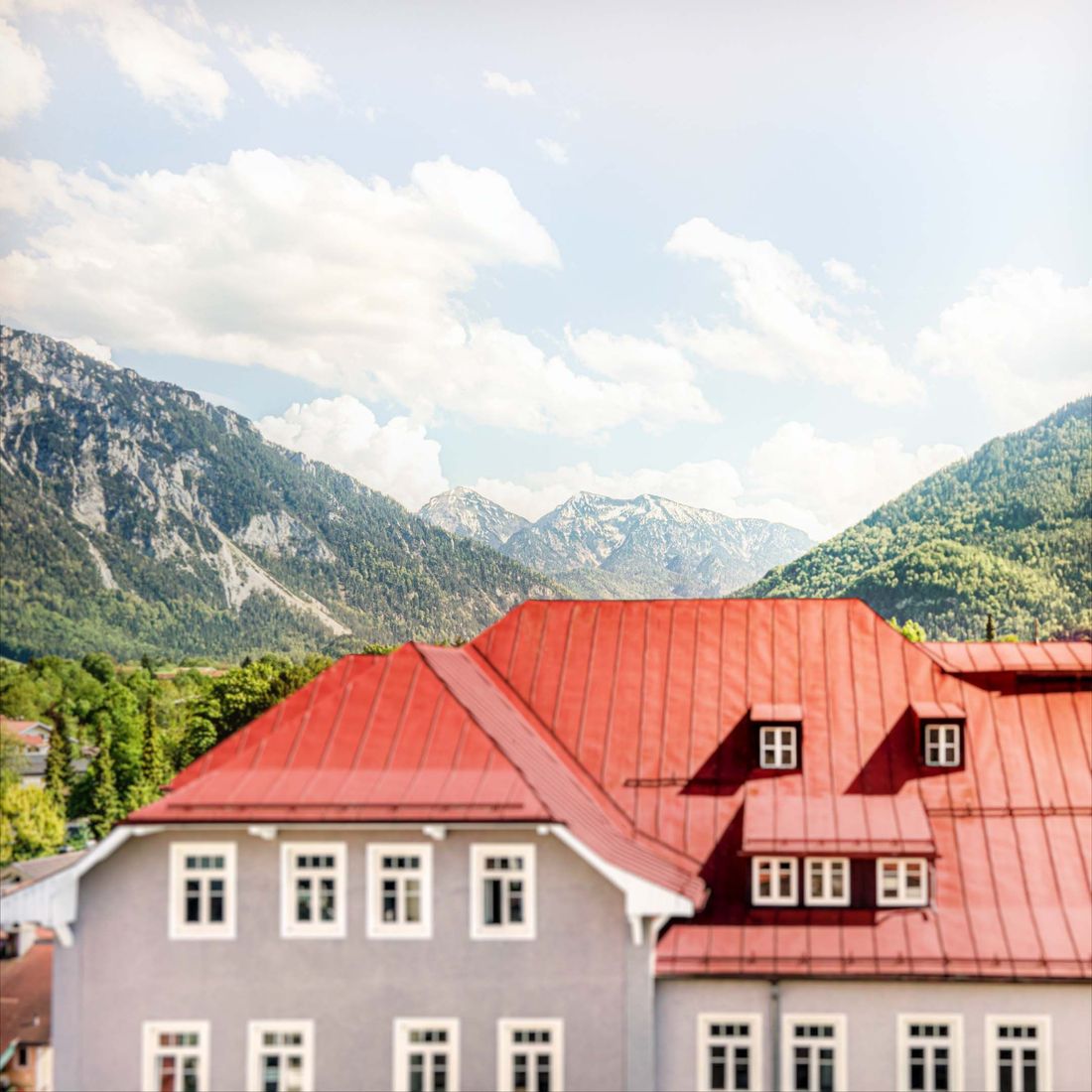 Ruhpolding - The Townhouse Ruhpolding - Aussicht - Tor zu den bayerischen Alpen