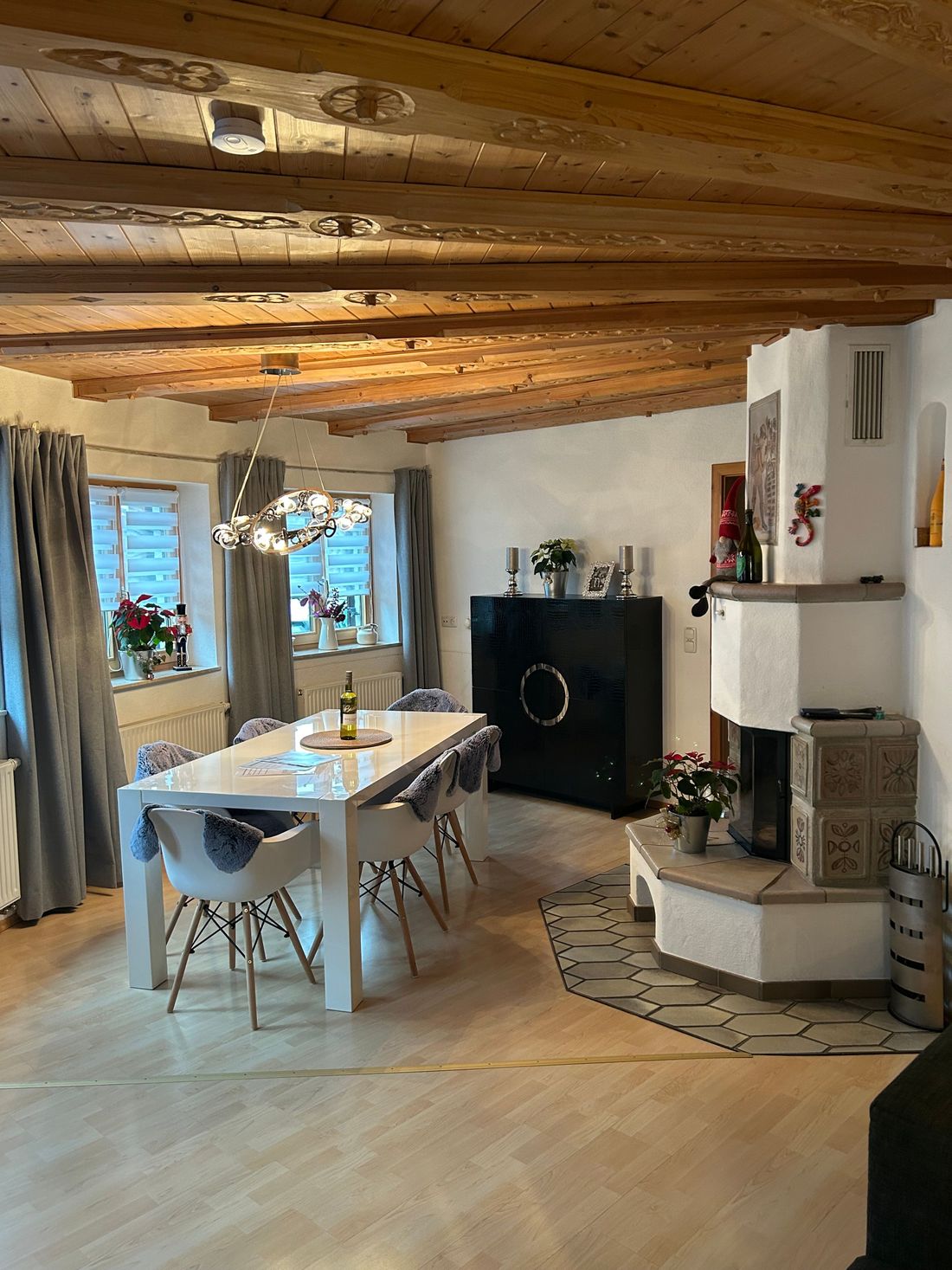 Esszimmer mit Kamin