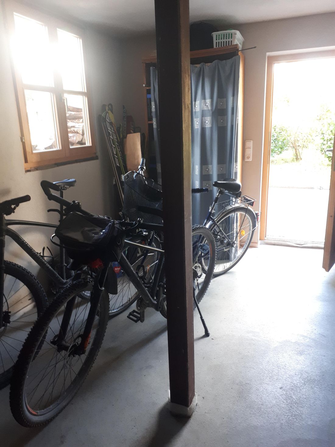 RADELRAUM/SKIRAUM abschließbar