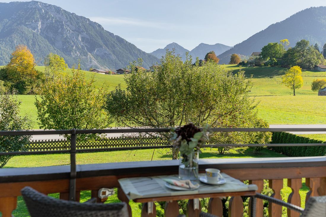 Blick zum Rauschberg und Sonntagshorn